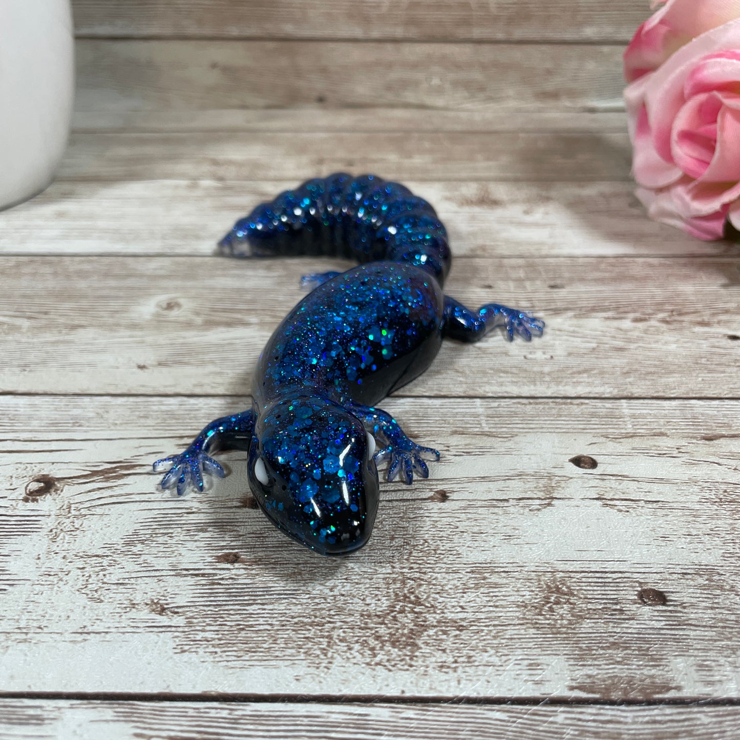 Teal Glitter Resin Lizard Figurine – Handmade Glitter Lizard Decor, Unique Shelf & End Table Accent